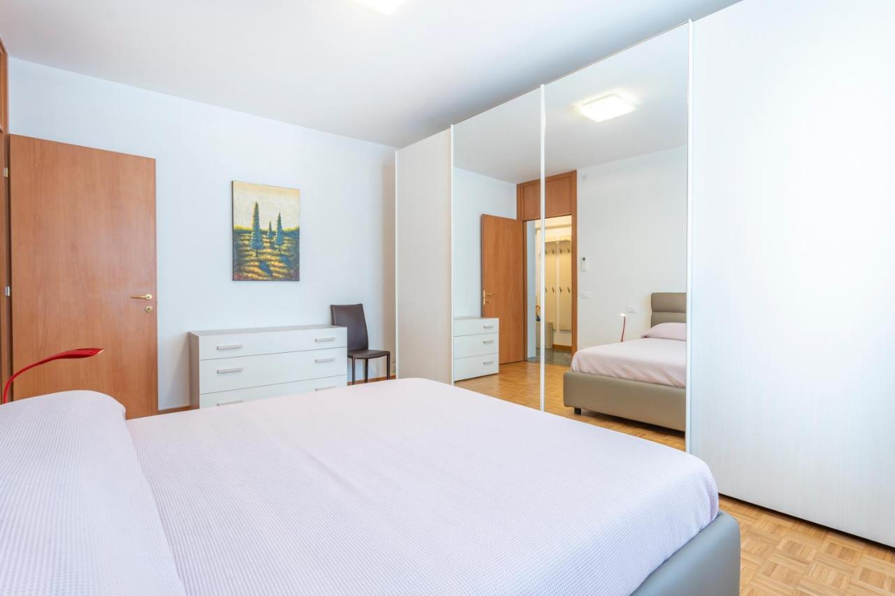 Udine Palazzo D'Aronco Modern Apartment Exterior photo